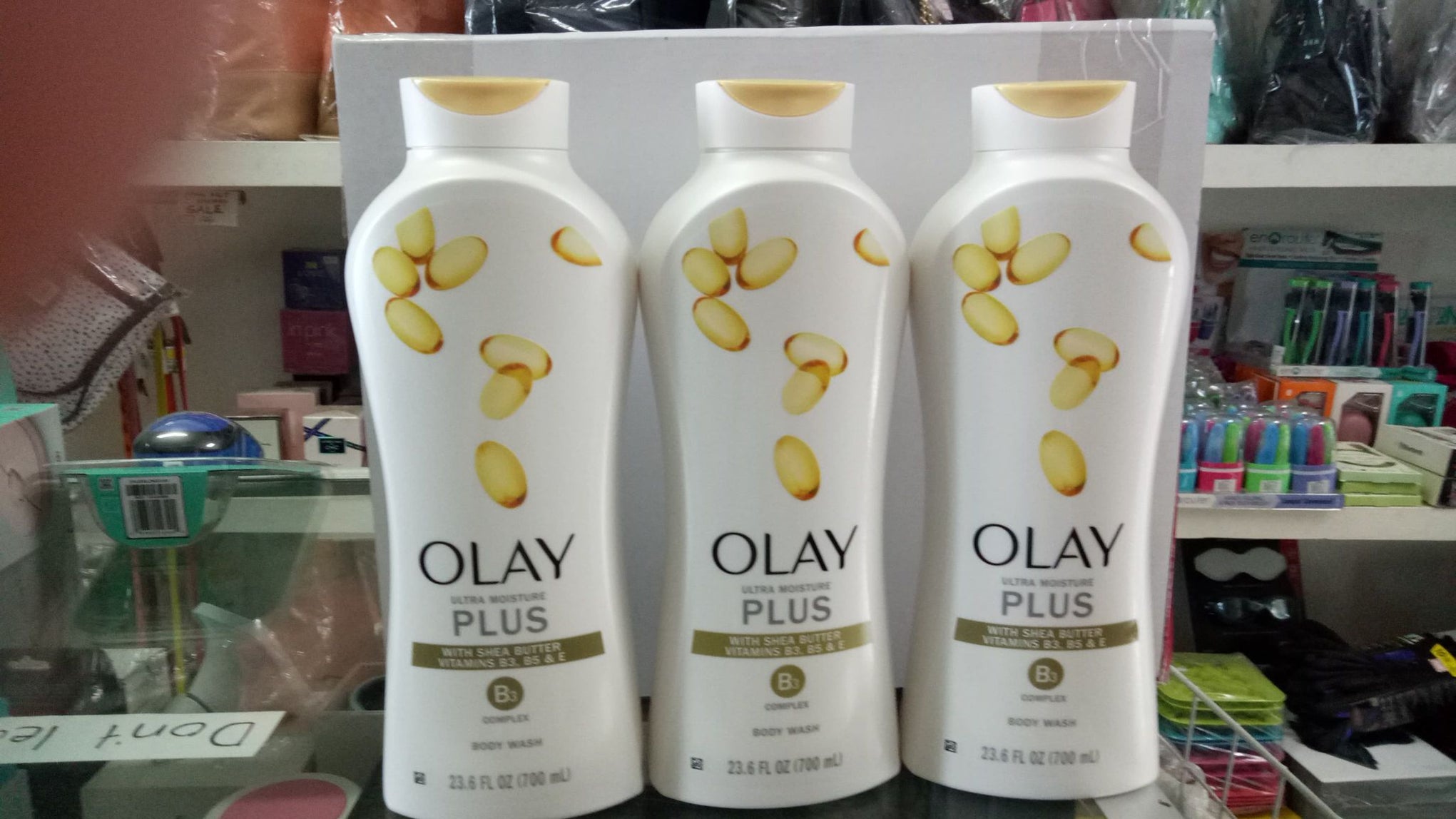 Olay Ultra Moisture Plus With Shea Butter, Vitamins B3, B5 & E, Body W ...